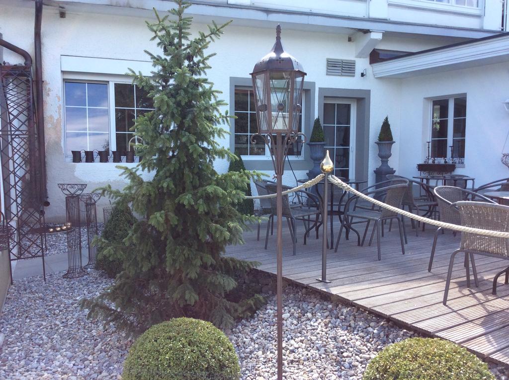 Landcafe Mit Mini Hotel Burgdorf Exteriör bild