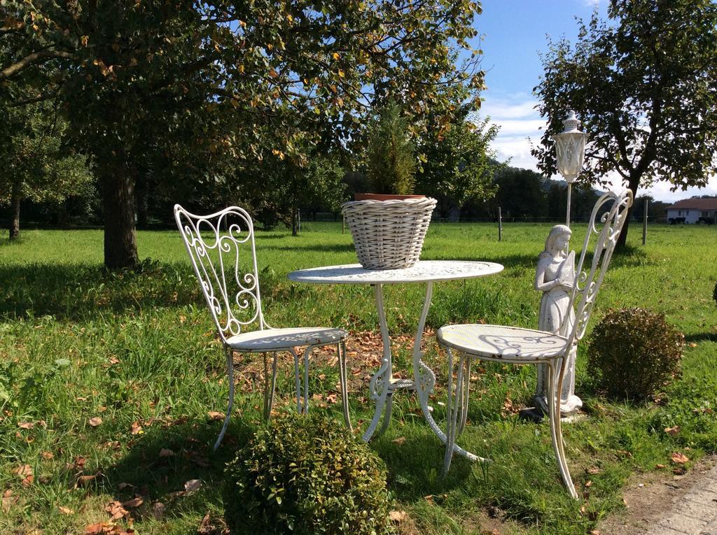 Landcafe Mit Mini Hotel Burgdorf Exteriör bild