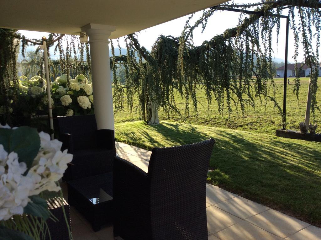 Landcafe Mit Mini Hotel Burgdorf Exteriör bild