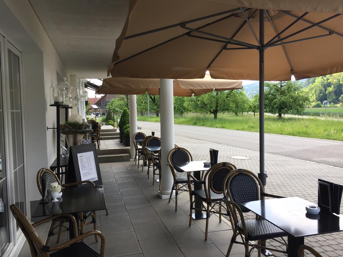 Landcafe Mit Mini Hotel Burgdorf Exteriör bild