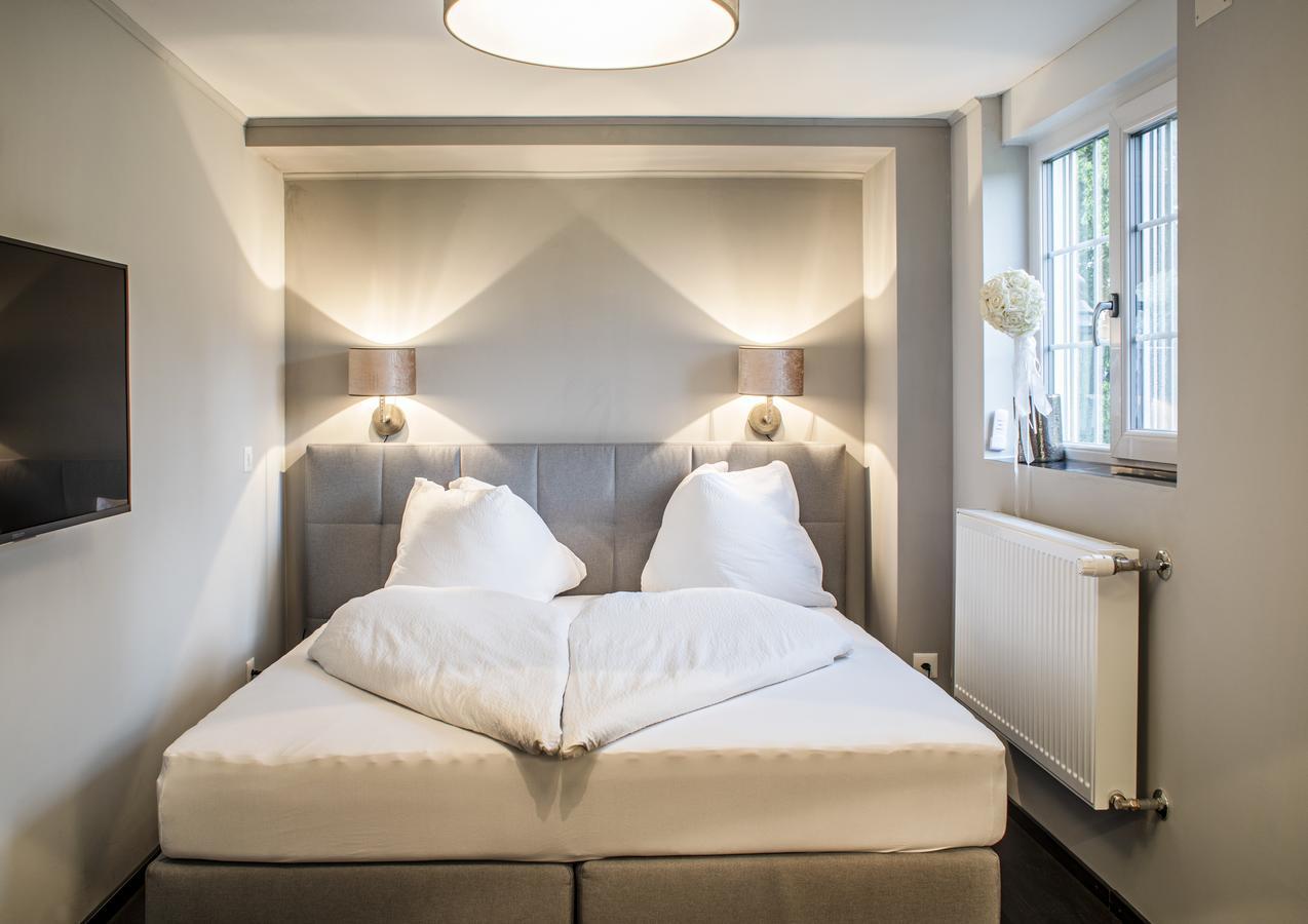 Landcafe Mit Mini Hotel Burgdorf Exteriör bild